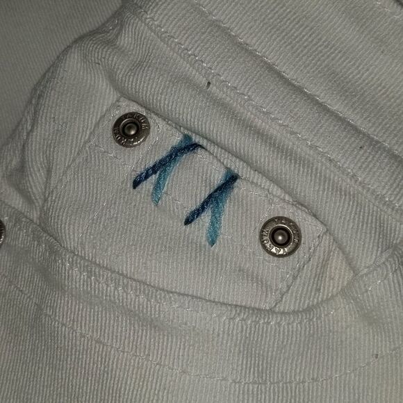 Yakum white capri jeans size 26‎ - Picture 10 of 16